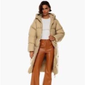 Wilfred Goosed Down Relaxed Puffer Jacket